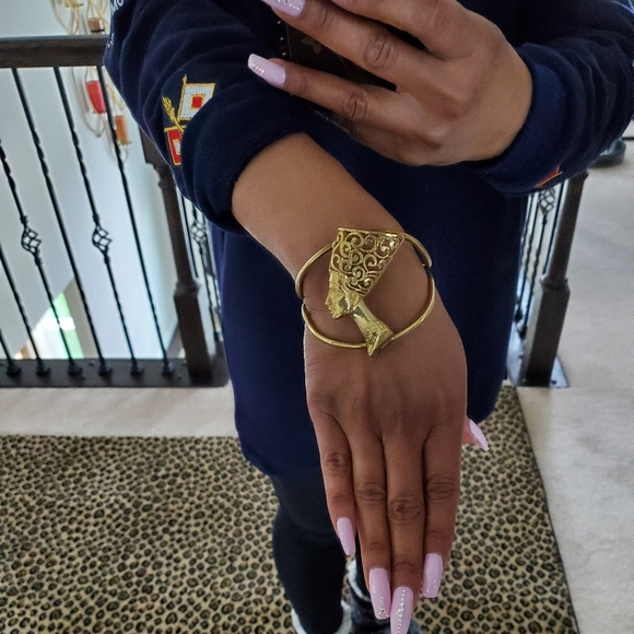 Vintage Brass Queen Nefertiti Bracelet - Picture 8 of 8